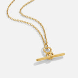 Colar com Pendente e Fecho Toggle Cassy