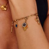 Charm Mão de Cristal
