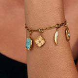 Charm Folha Trevo Dourado