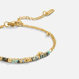 Pulseira em Camadas com Contas de Pedra