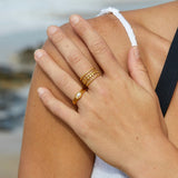 Anel Folha Dourado em Camadas Marissa