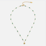Colar Nerissa com Concha Dourada e Contas Verdes